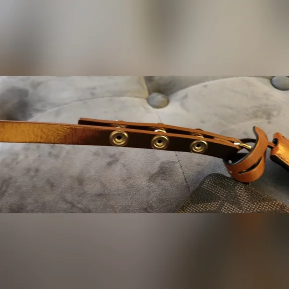 MICHAEL Michael Kors Belted Waist Bag - Picture 7 of 8